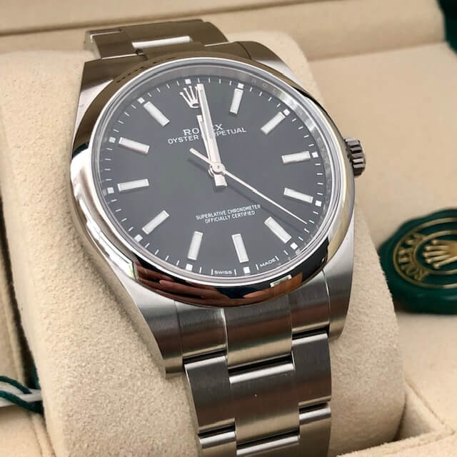 Luxury Watch Classic 124300 Black 41mm Watch