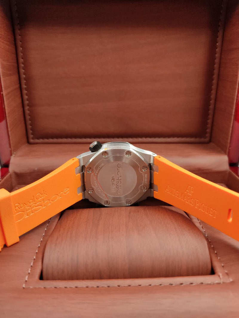 Watch Royal Oak Offshore Diver Chronograph 44mm Orange